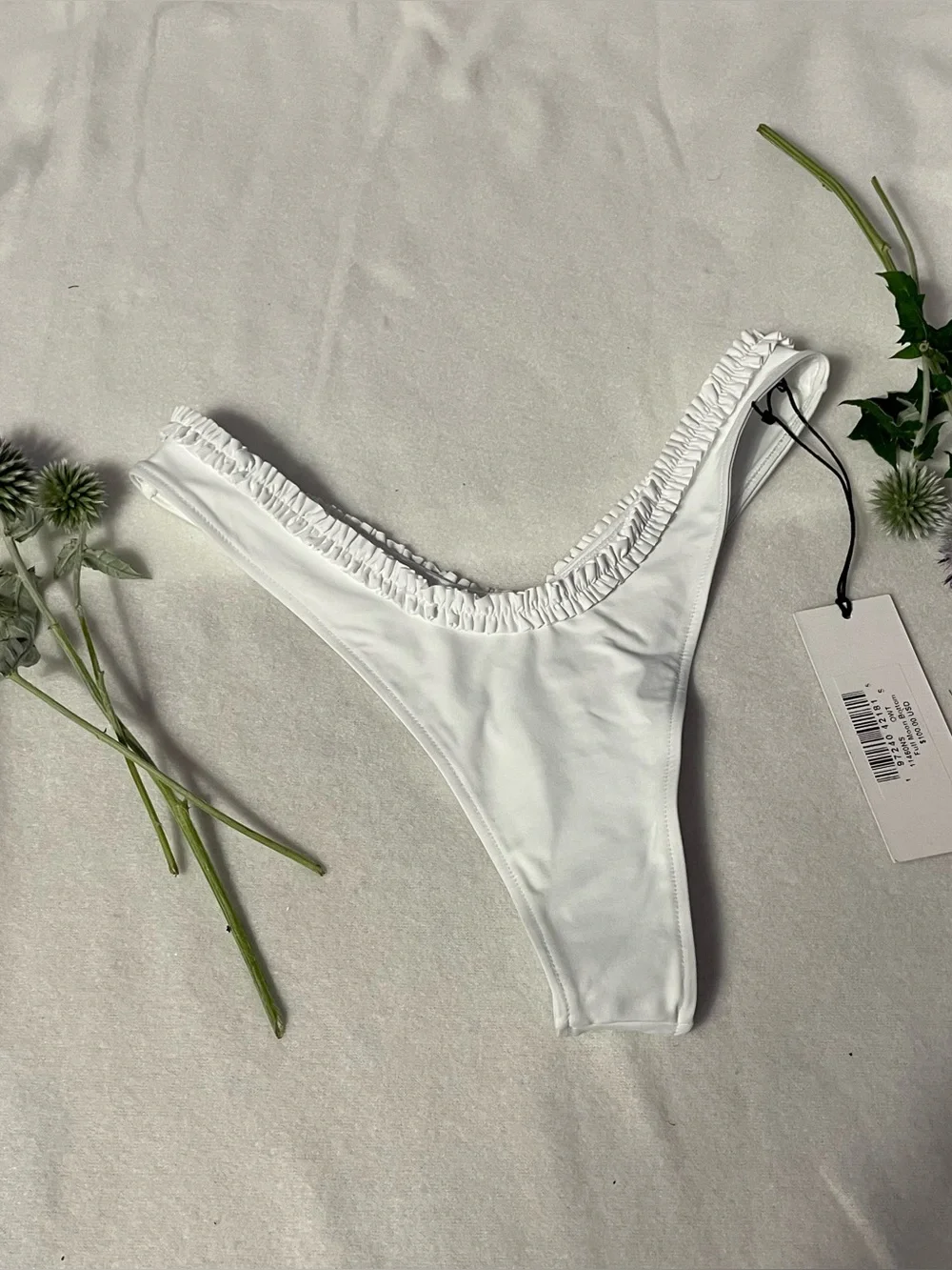 NWT Frankie’s Bikinis White Ruffle Trim Bikini Bottom Small